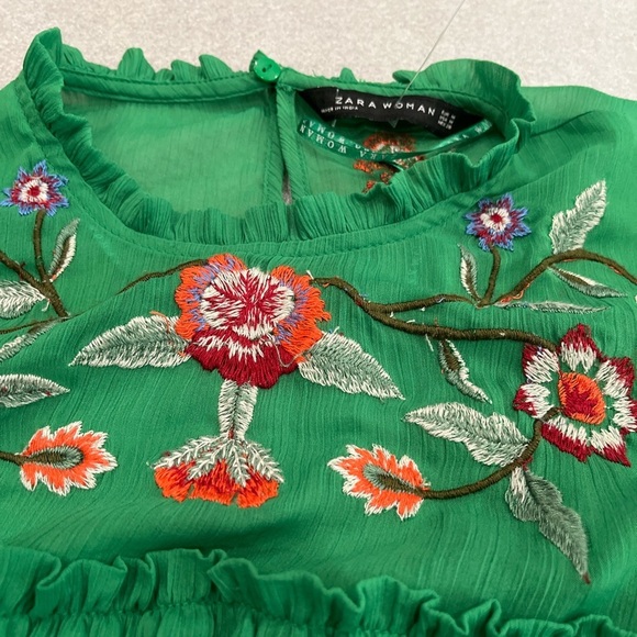 [M] Zara Women Flouncy Green Embroidered Flower Tiered Blouse - Picture 8 of 12